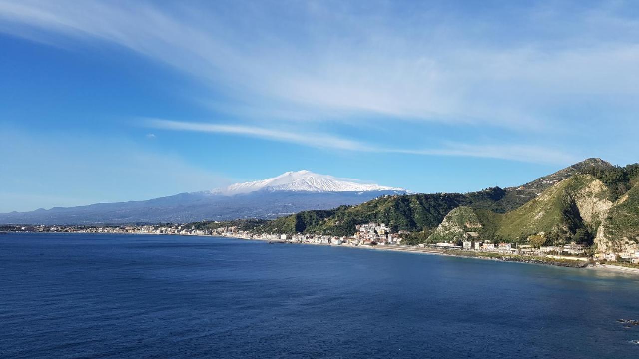 Ines Bed And Breakfast & Apartments Giardini Naxos Eksteriør bilde